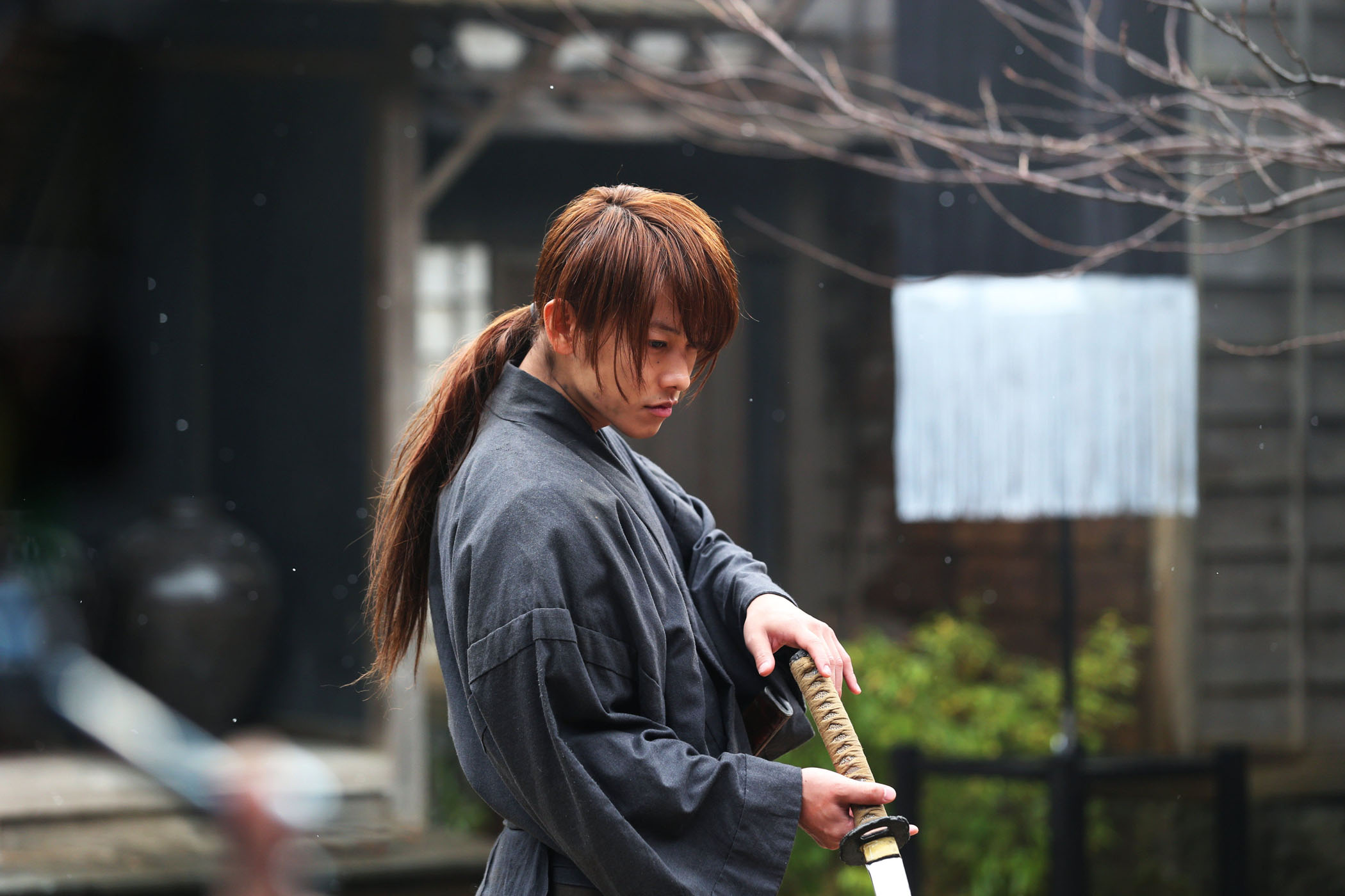 Rurouni Kenshin: The Beginning': How Actor Takeru Satoh Prepares Stunts for  Lead Role